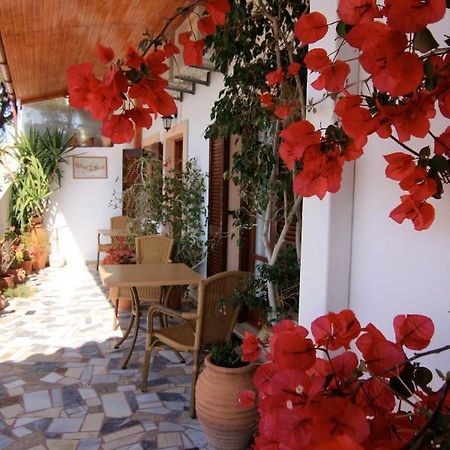 Eleni Goumenaki Plakias Studios Luaran gambar