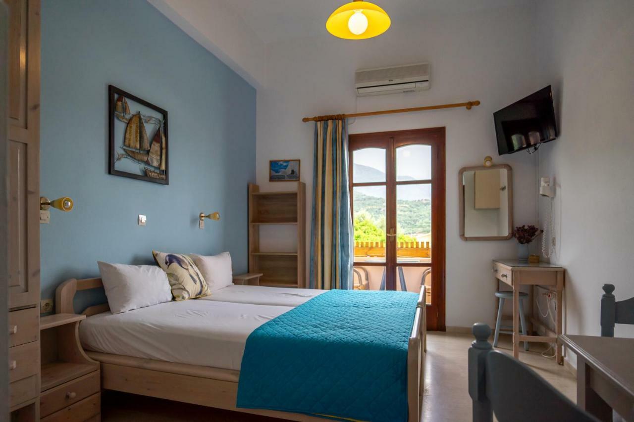 Eleni Goumenaki Plakias Studios Luaran gambar